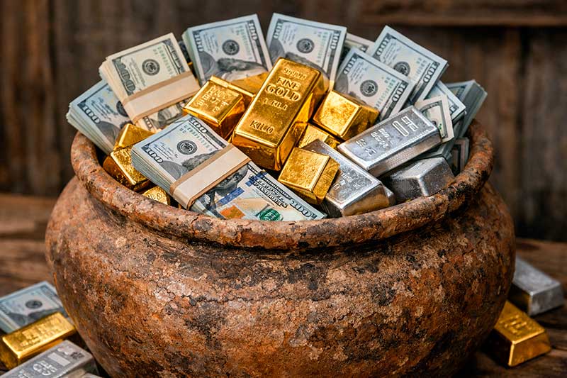 Índice Bovespa encerra em 182.193,27 pontos após perda de 13,35 pontos. Taxa PTAX dólar compra ajusta para R$ 5,2335 com queda ante R$ 5,2574 de quinta-feira. Ouro fecha em R$ 832,70 por grama na compra.