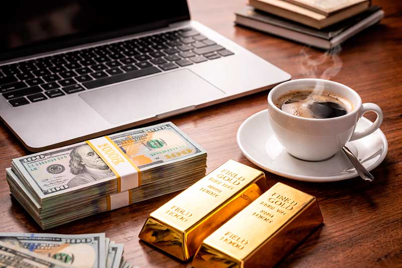 Dólar comercial encerra a sessão com acréscimo de 0,82%. Índice Ibovespa apresenta recuo de 0,29%. Ouro registra elevação de 1,91% após intervenções de bancos na Ásia.