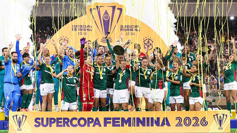 Após empate por 1 a 1 no tempo regulamentar, equipe alviverde vence por 5 a 4 nas penalidades na Arena Barueri. Goleira Kate Tapia realiza três defesas e clube assegura premiação de R$ 1 milhão.