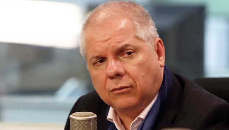 Operação da Polícia Federal revela esquema de fraudes envolvendo servidores e o ex-presidente do INSS, Alessandro Stefanutto, aumenta discussão sobre transparência institucional e provoca reações de parlamentares do governo e oposição.